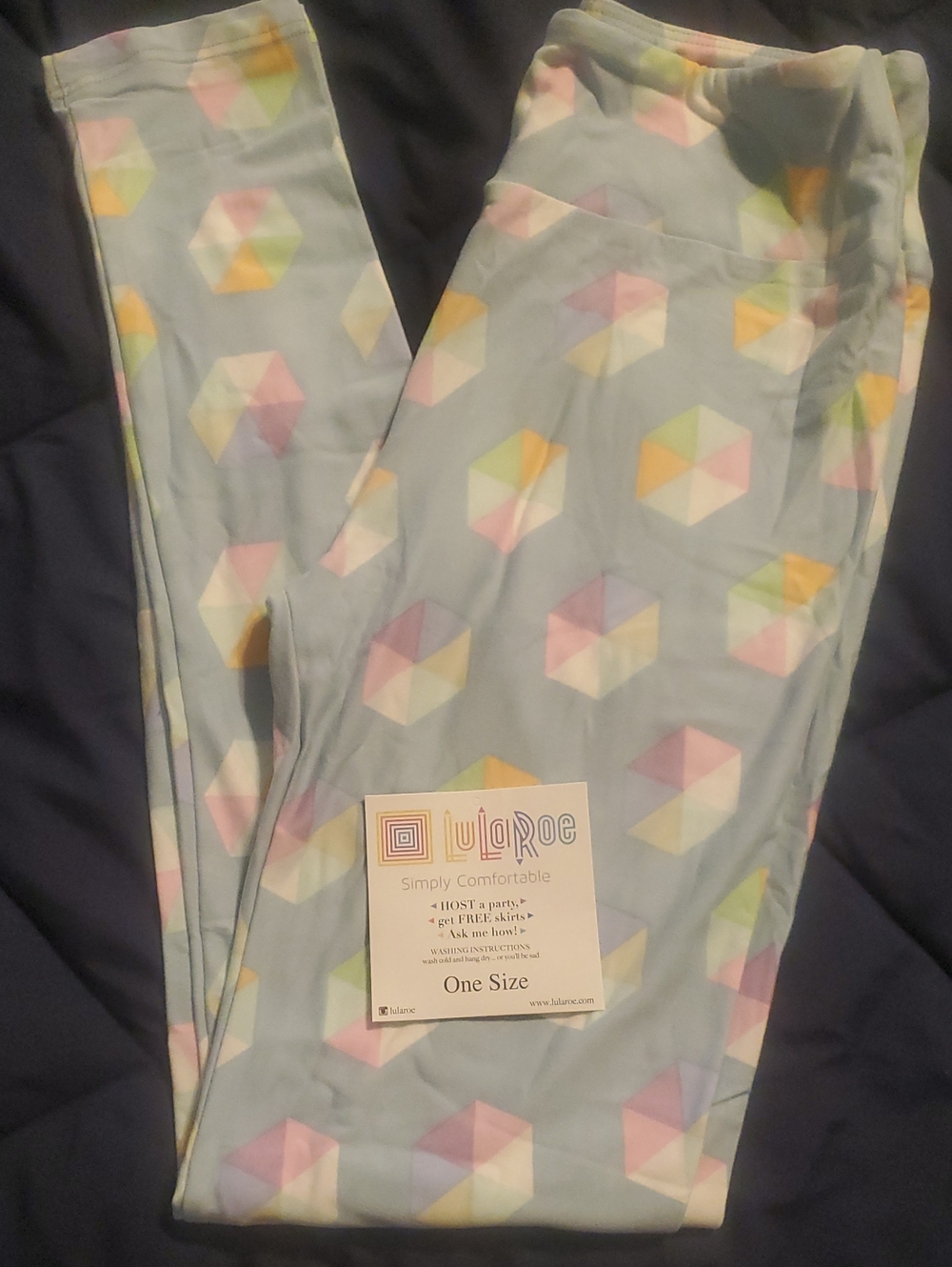 LuLaRoe Womens Leggings in Light Blue Pastel Geometric Print